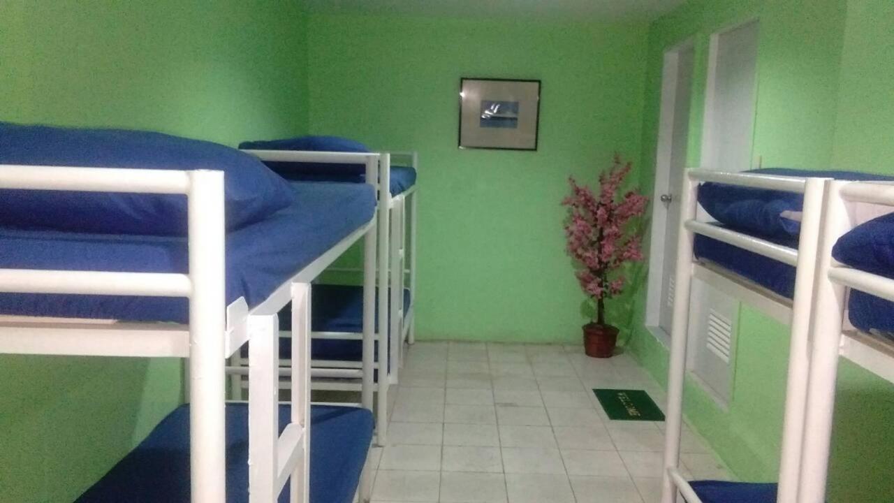 Bahay Ng Lahat Manila Exteriör bild